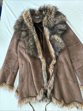 Women’s Brown Faux-Suede Trench Coat with Faux-Fur Trim